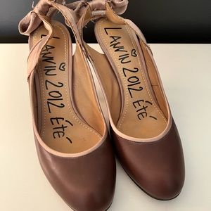 Lanvin size 38 pink bow pumps